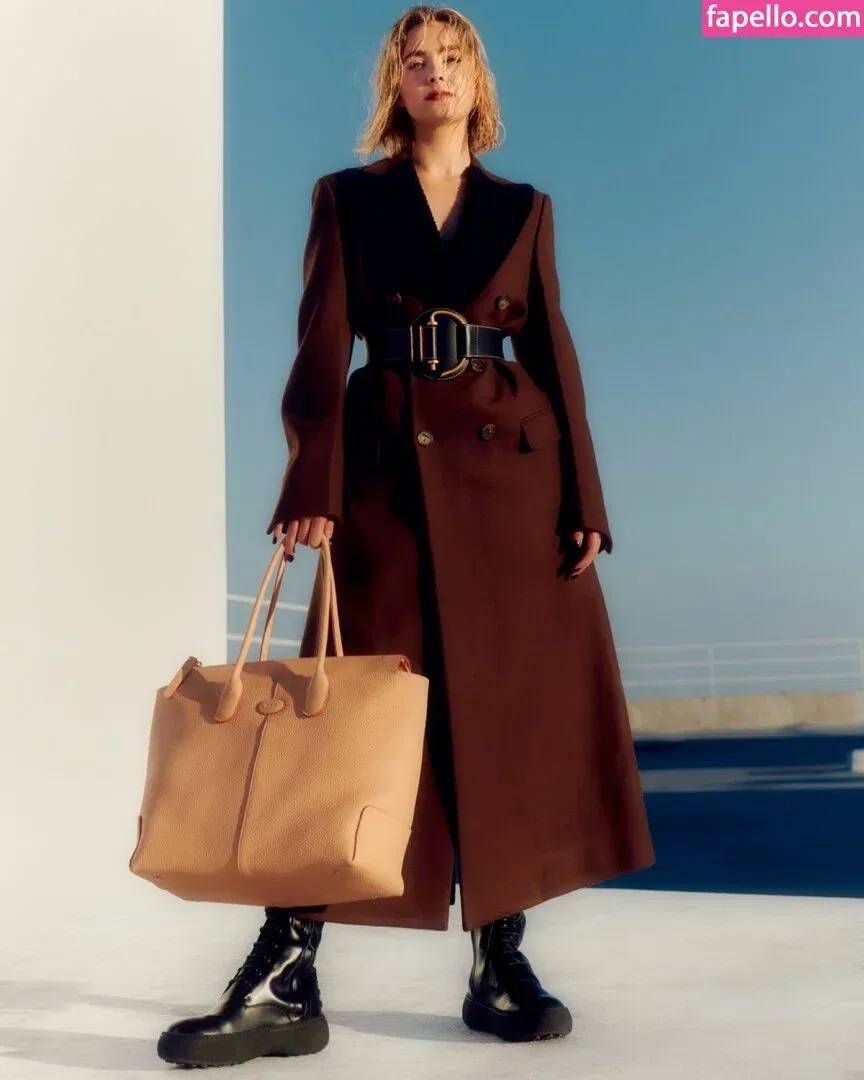 Haley Lu Richardson Onlyfans Photo Gallery 