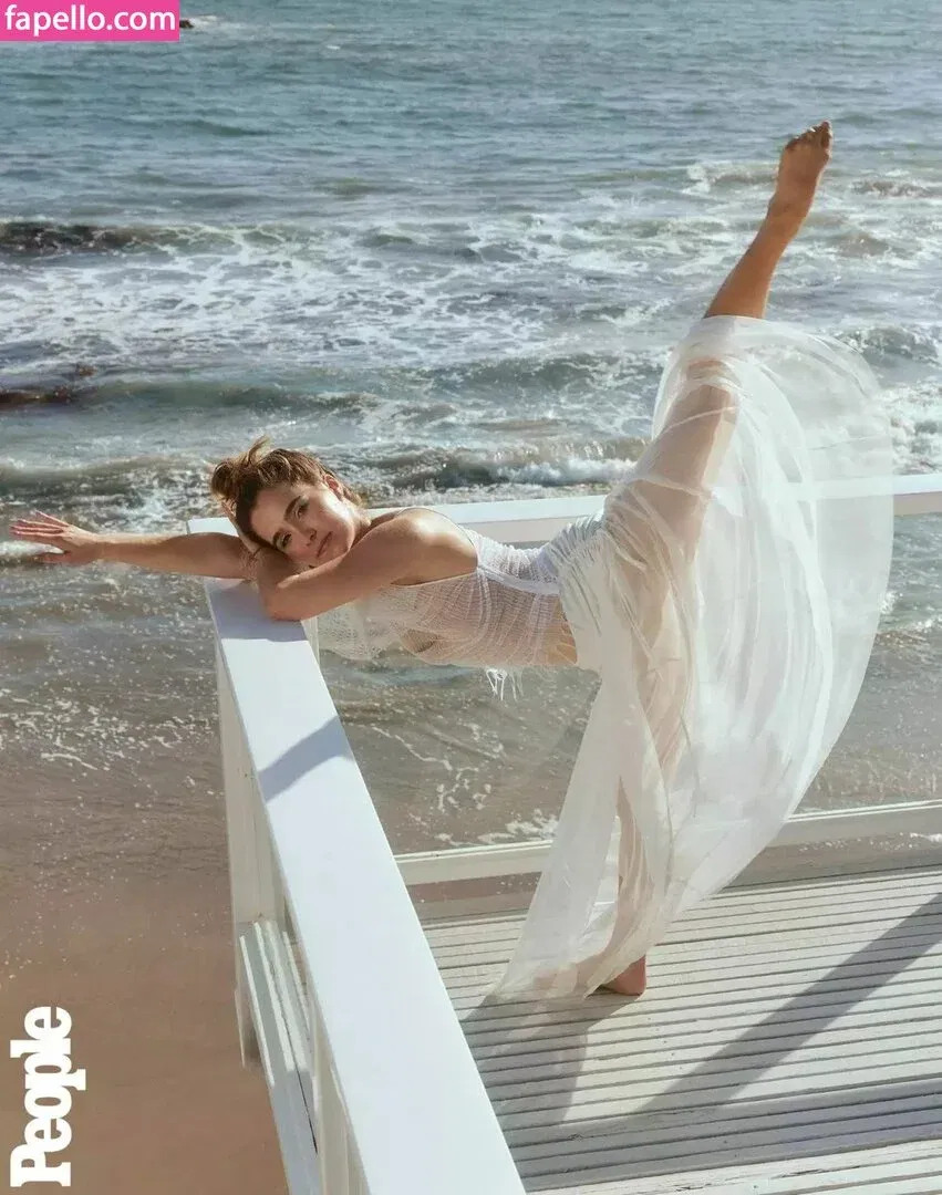 Haley Lu Richardson Onlyfans Photo Gallery 