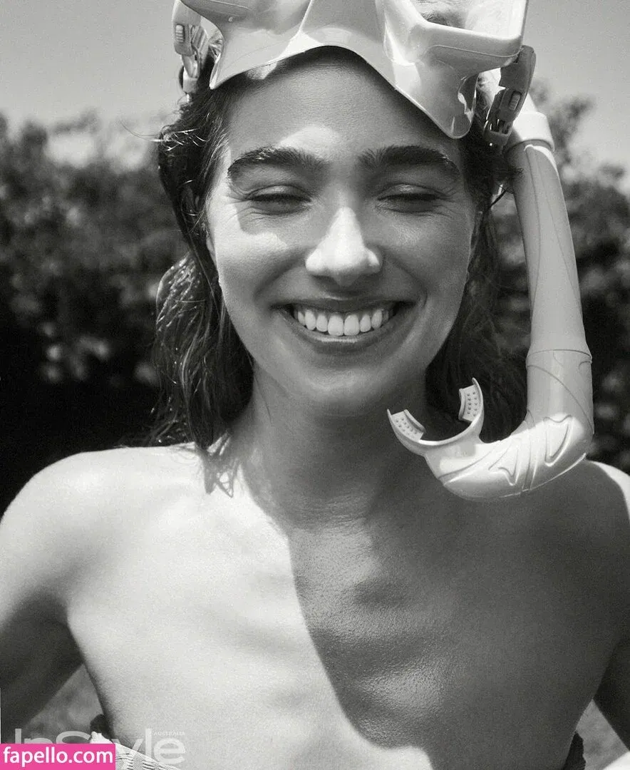 Haley Lu Richardson Onlyfans Photo Gallery 