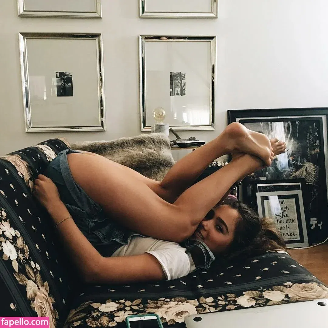 Haley Lu Richardson Onlyfans Photo Gallery 