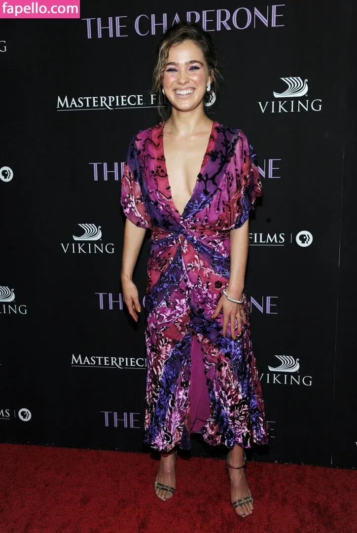 Haley Lu Richardson Onlyfans Photo Gallery 