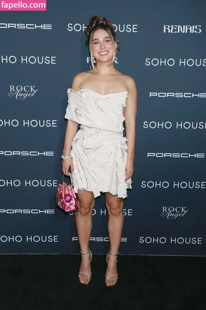 Haley Lu Richardson Onlyfans Photo Gallery 