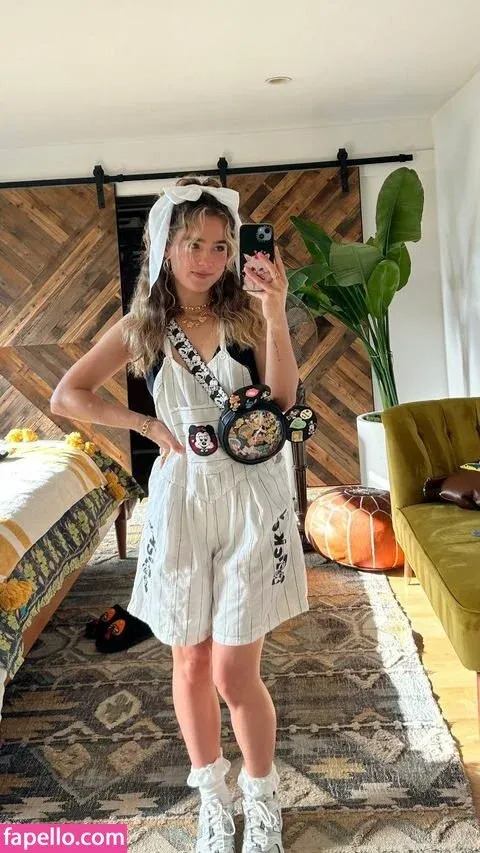 Haley Lu Richardson Onlyfans Photo Gallery 