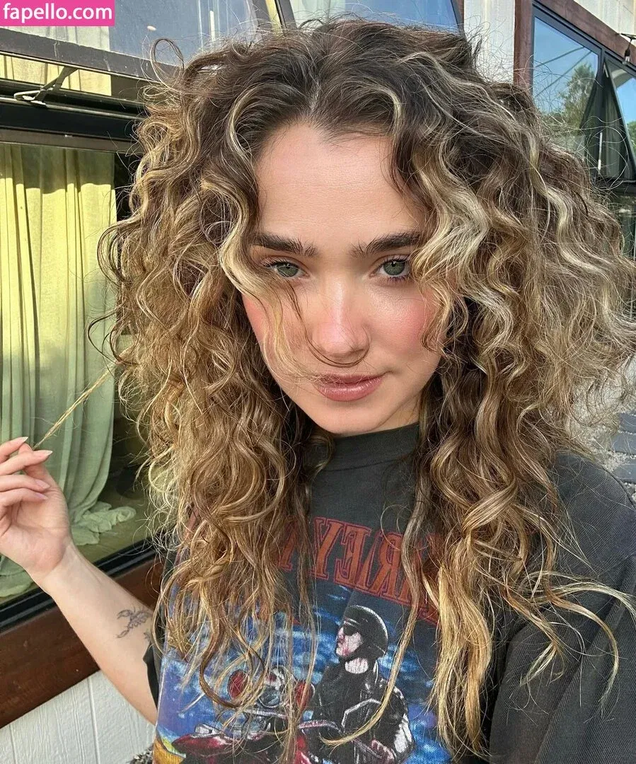 Haley Lu Richardson Onlyfans Photo Gallery 