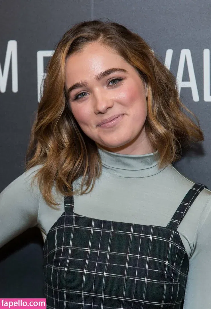 Haley Lu Richardson Onlyfans Photo Gallery 
