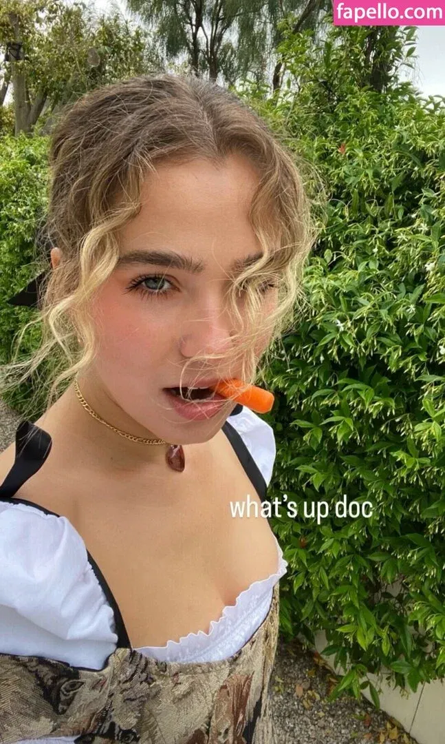 Haley Lu Richardson Onlyfans Photo Gallery 