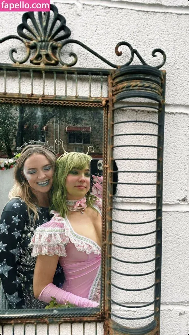 Haley Lu Richardson Onlyfans Photo Gallery 