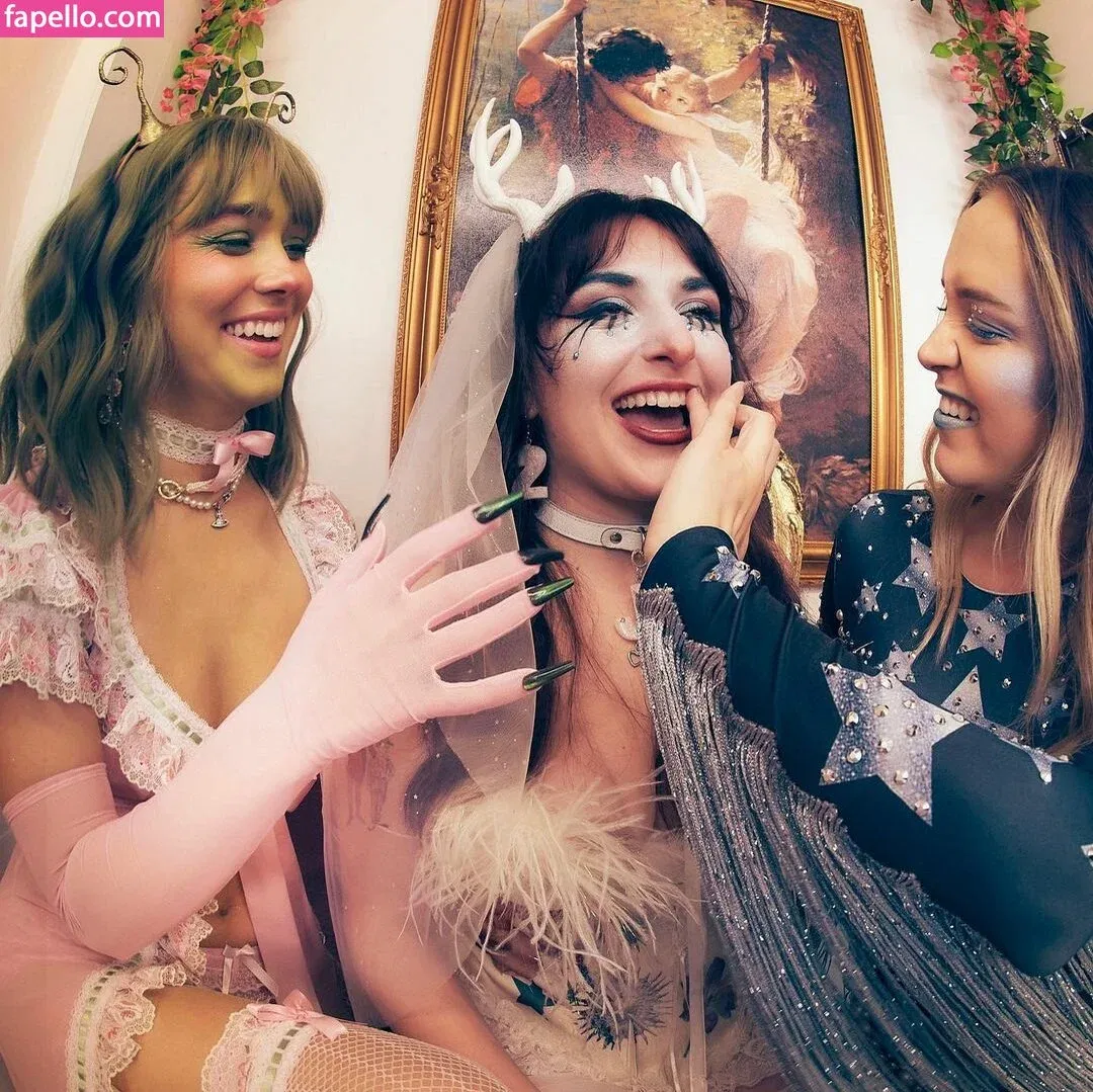 Haley Lu Richardson Onlyfans Photo Gallery 