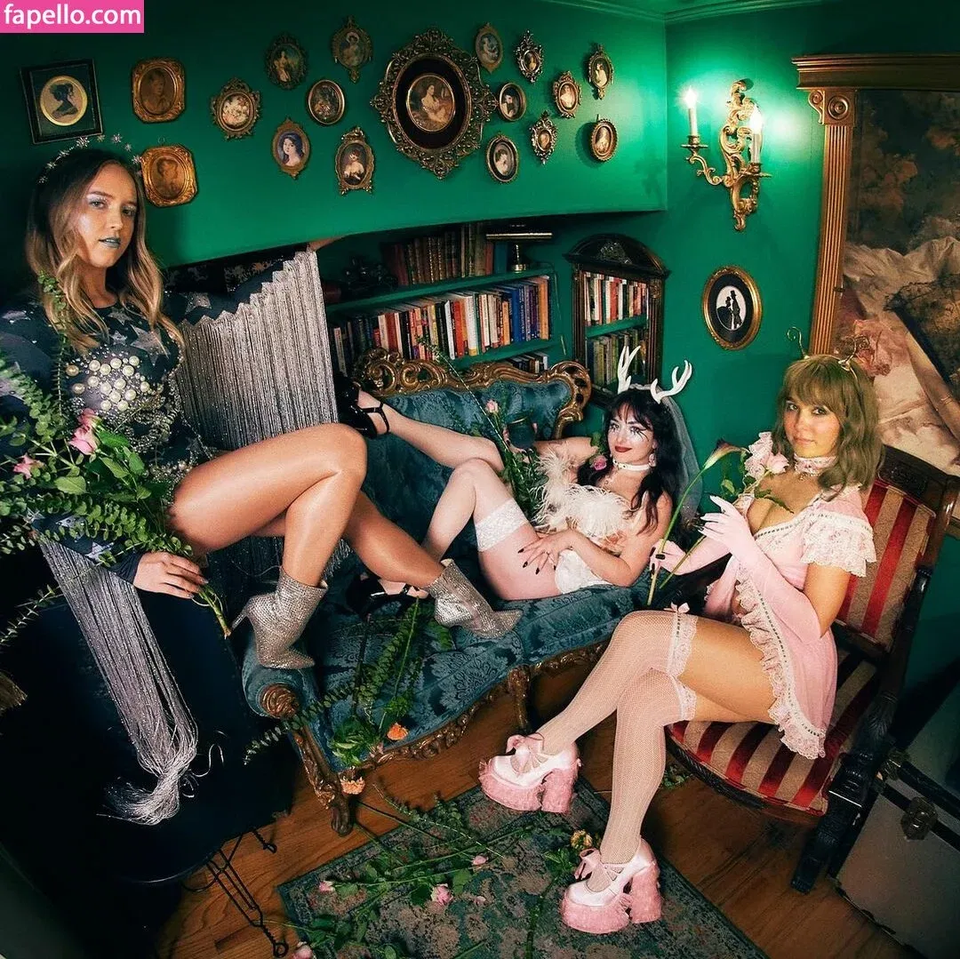 Haley Lu Richardson Onlyfans Photo Gallery 