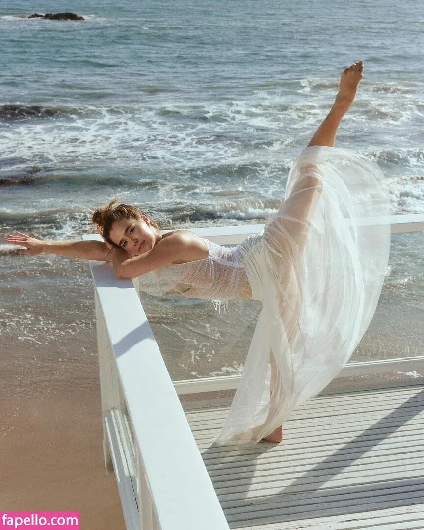 Haley Lu Richardson Onlyfans Photo Gallery 