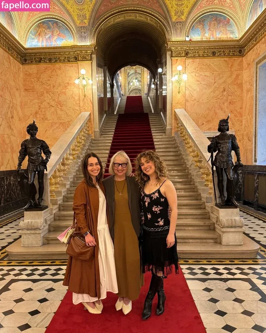 Haley Lu Richardson Onlyfans Photo Gallery 