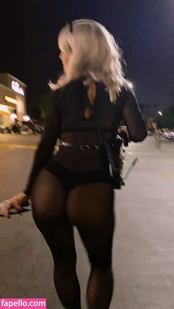 Haley Lu Richardson Onlyfans Photo Gallery 