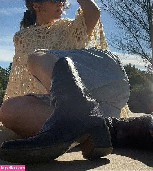 Haley Lu Richardson Onlyfans Photo Gallery 