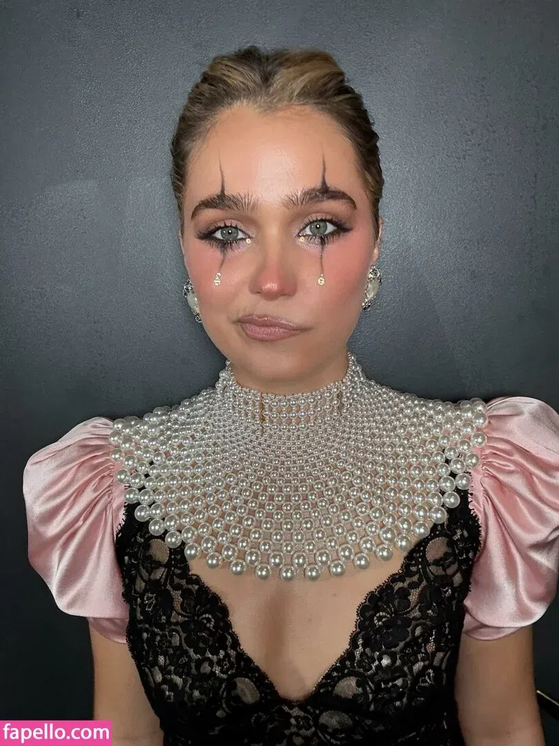 Haley Lu Richardson Onlyfans Photo Gallery 