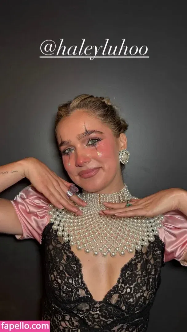 Haley Lu Richardson Onlyfans Photo Gallery 