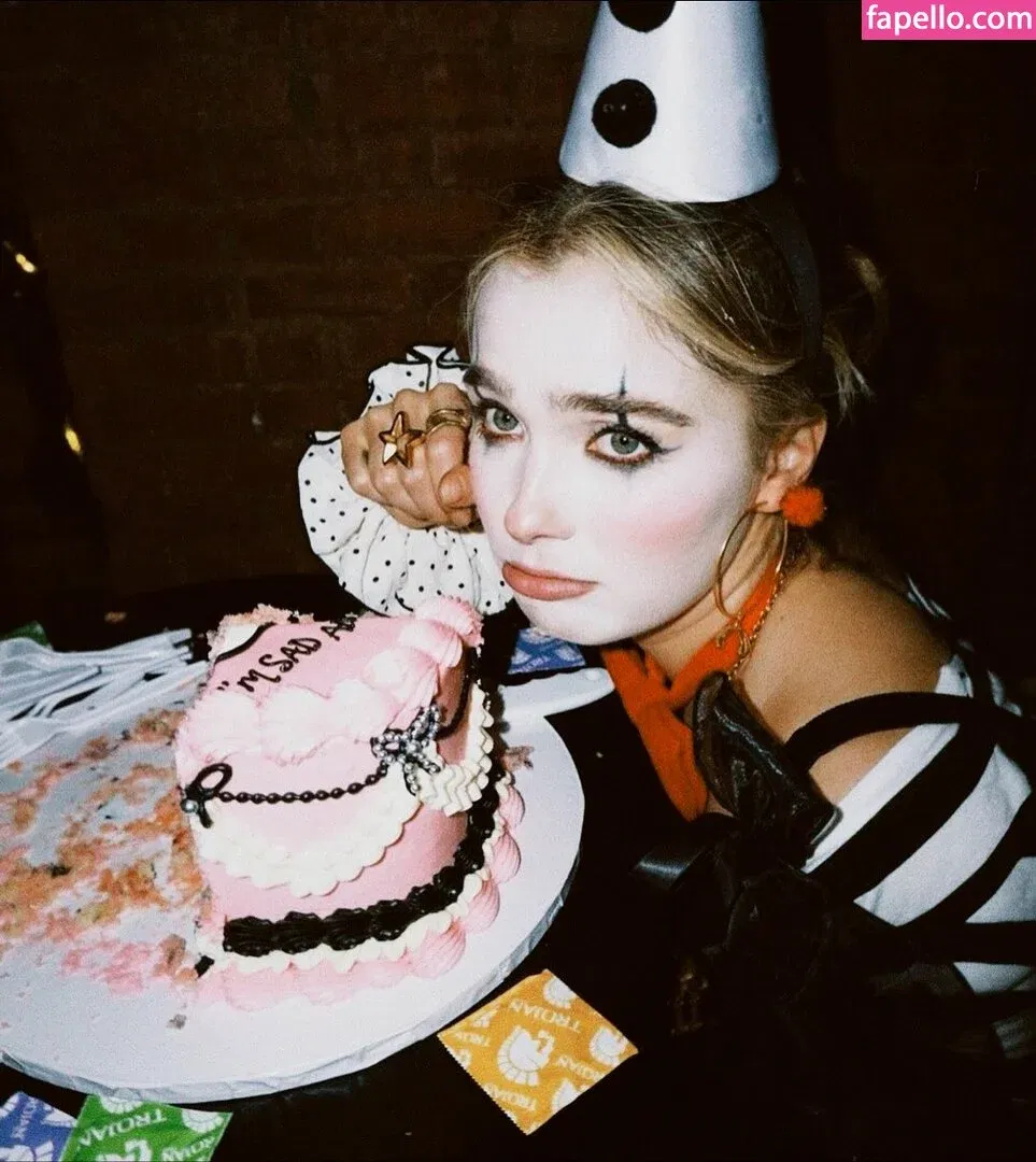 Haley Lu Richardson Onlyfans Photo Gallery 