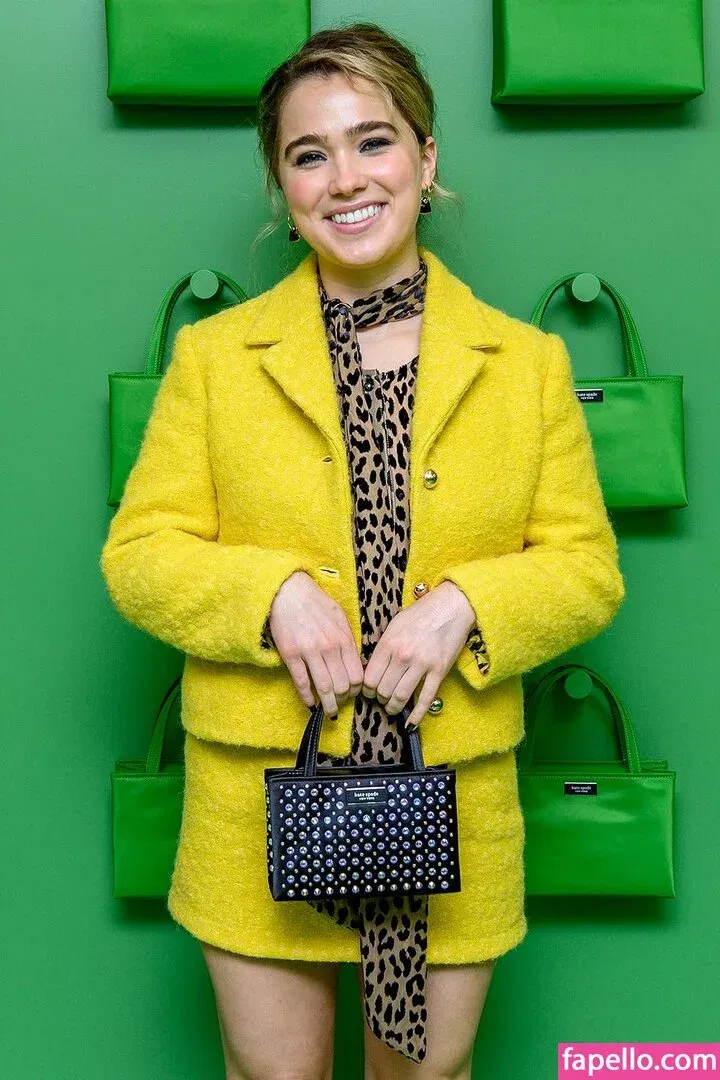 Haley Lu Richardson Onlyfans Photo Gallery 