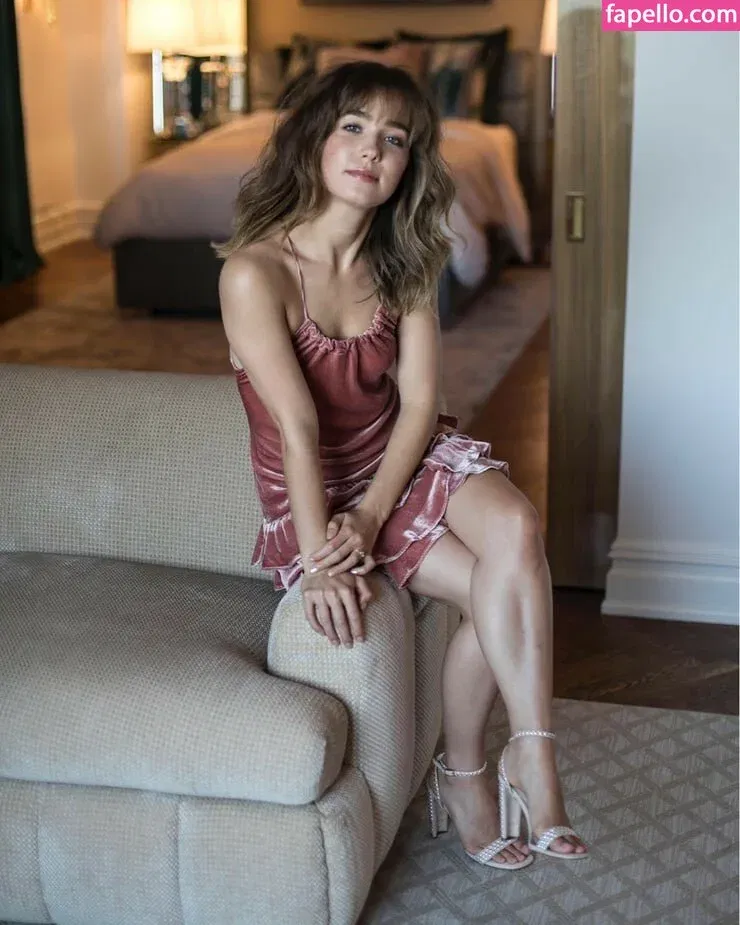 Haley Lu Richardson Onlyfans Photo Gallery 
