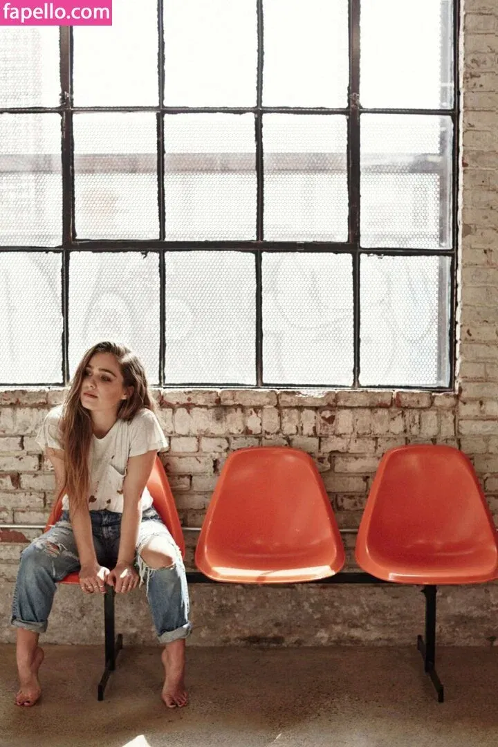 Haley Lu Richardson Onlyfans Photo Gallery 