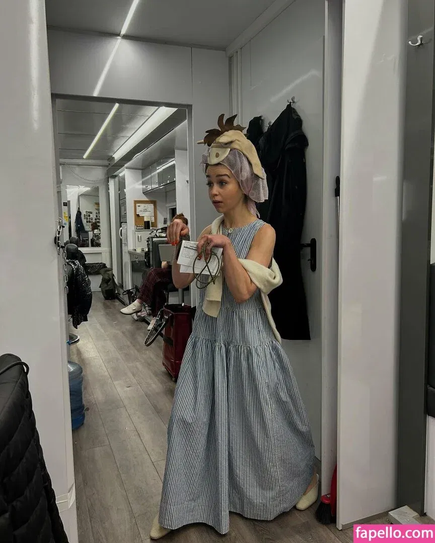 Haley Lu Richardson Onlyfans Photo Gallery 