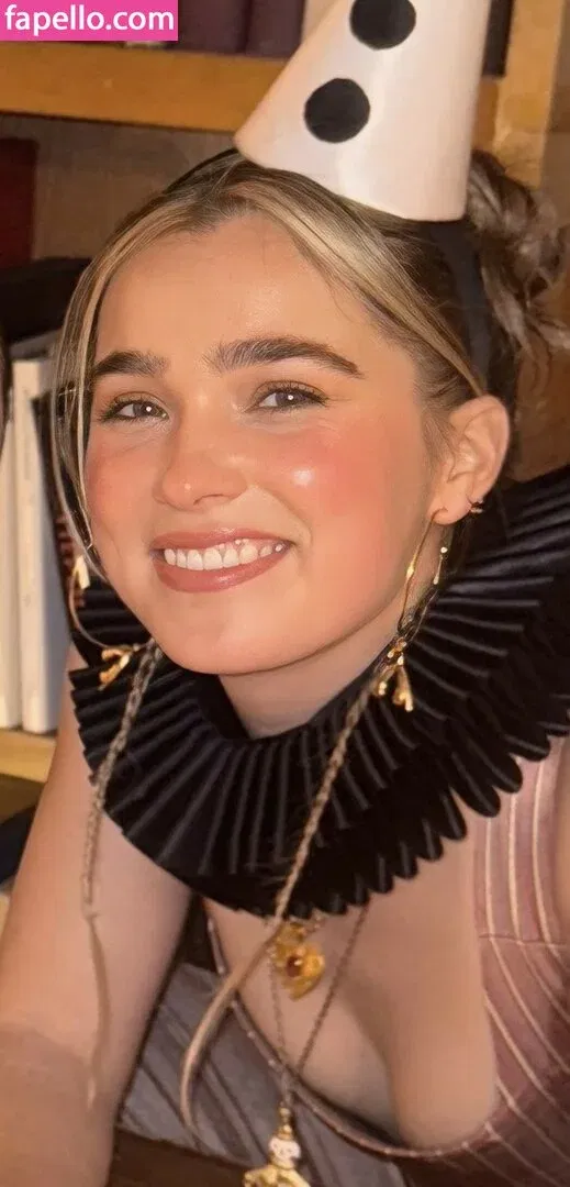 Haley Lu Richardson Onlyfans Photo Gallery 