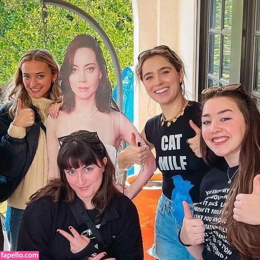 Haley Lu Richardson Onlyfans Photo Gallery 