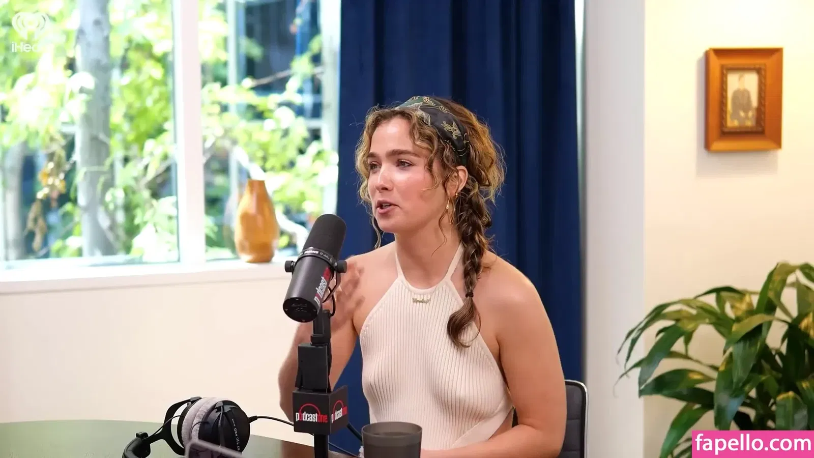 Haley Lu Richardson Onlyfans Photo Gallery 