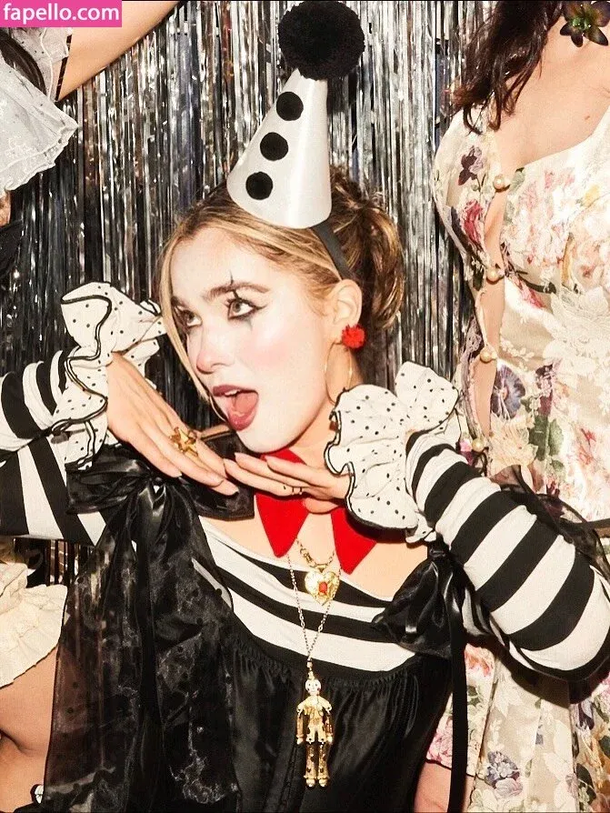 Haley Lu Richardson Onlyfans Photo Gallery 