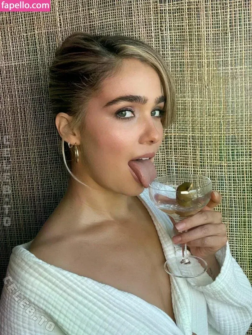 Haley Lu Richardson Onlyfans Photo Gallery 