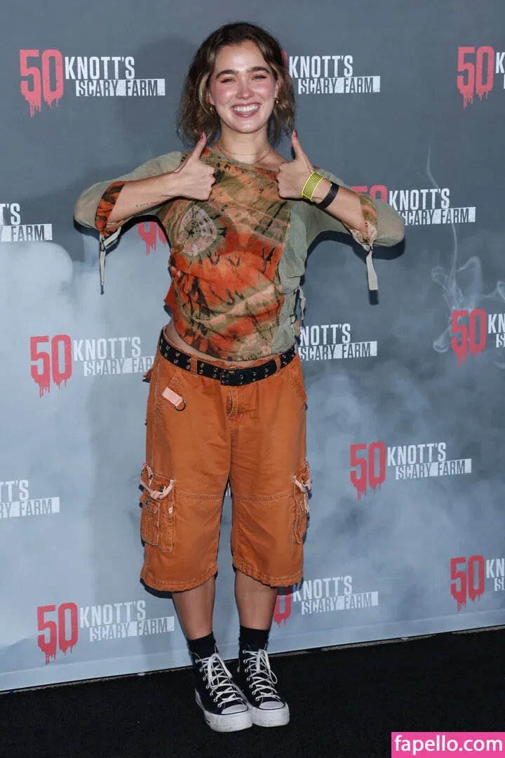 Haley Lu Richardson Onlyfans Photo Gallery 