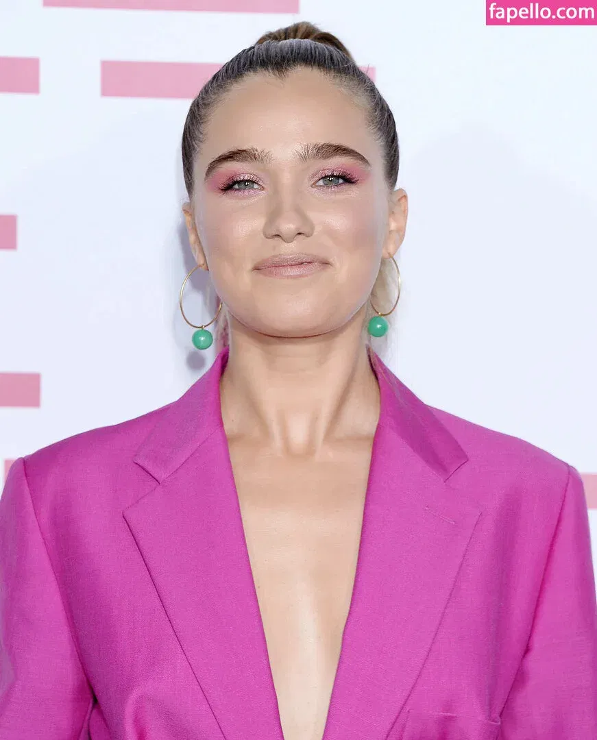 Haley Lu Richardson Onlyfans Photo Gallery 