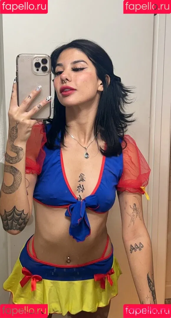 teeenybop Onlyfans Photo Gallery 