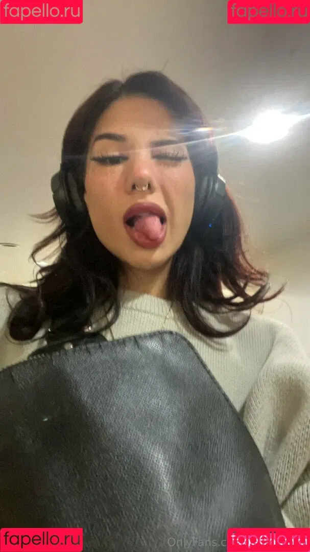 teeenybop Onlyfans Photo Gallery 