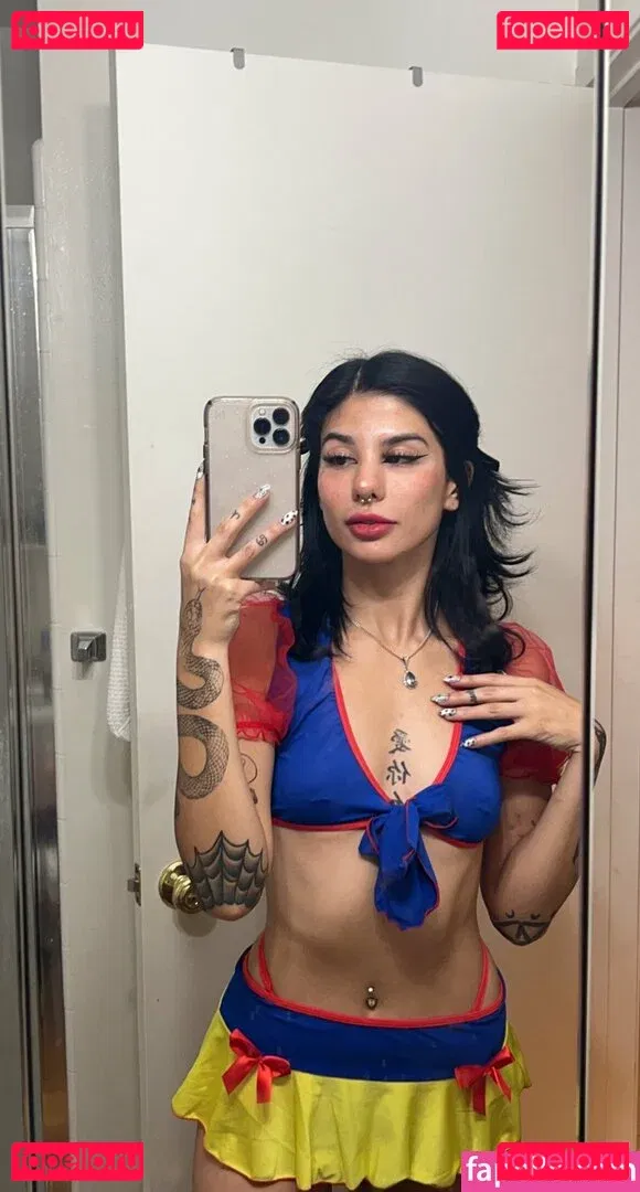 teeenybop Onlyfans Photo Gallery 