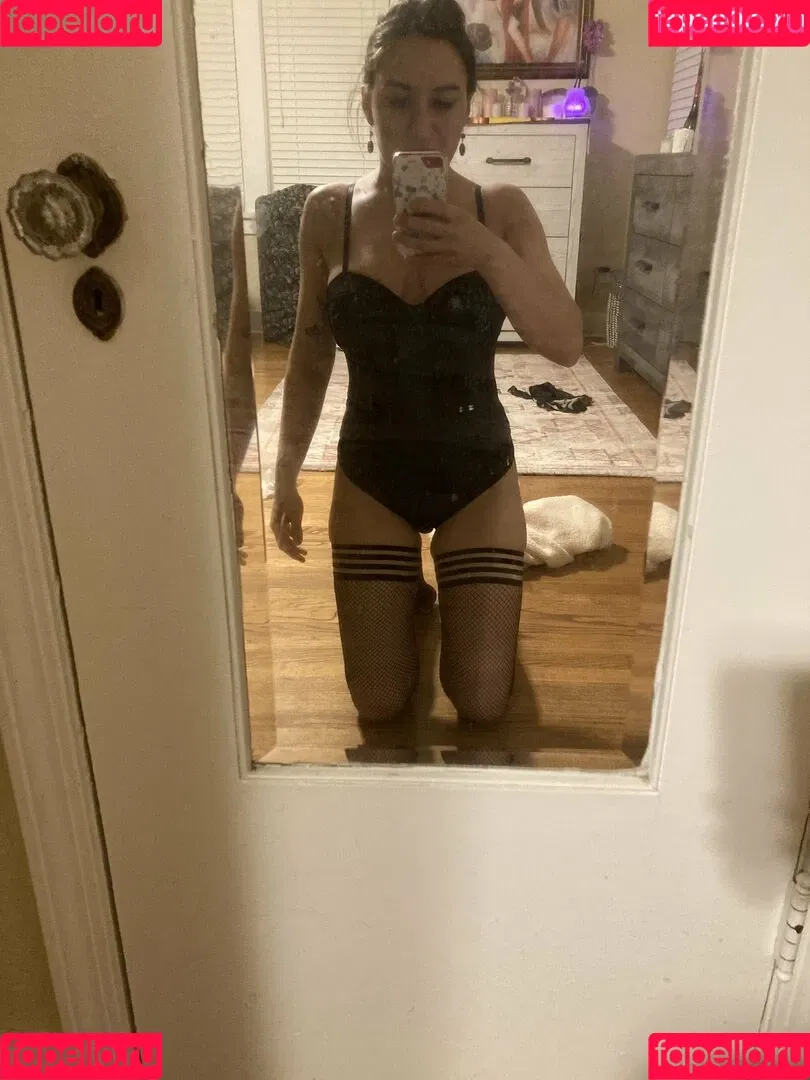 Korin Onlyfans Photo Gallery 