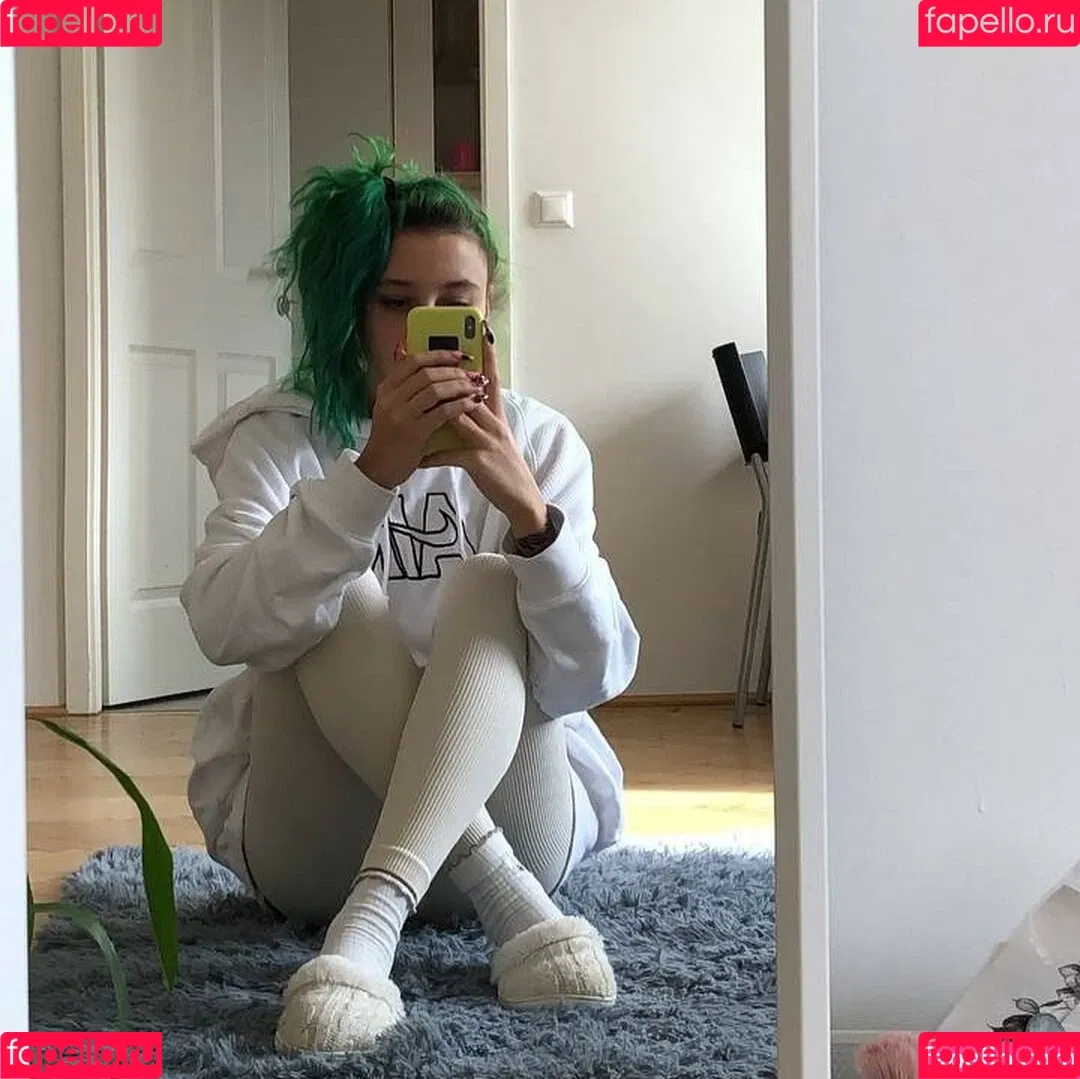 leliloo Onlyfans Photo Gallery 