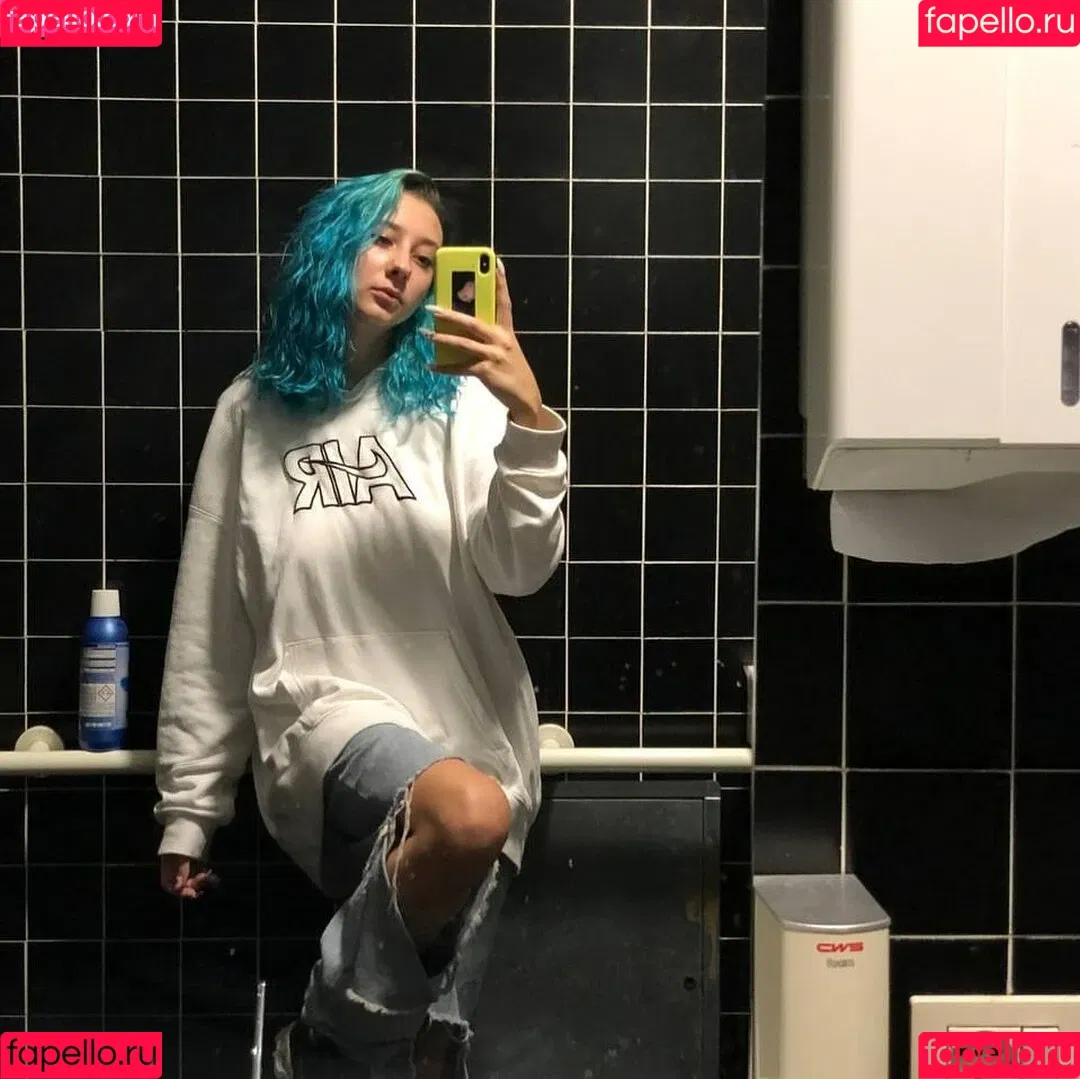 leliloo Onlyfans Photo Gallery 