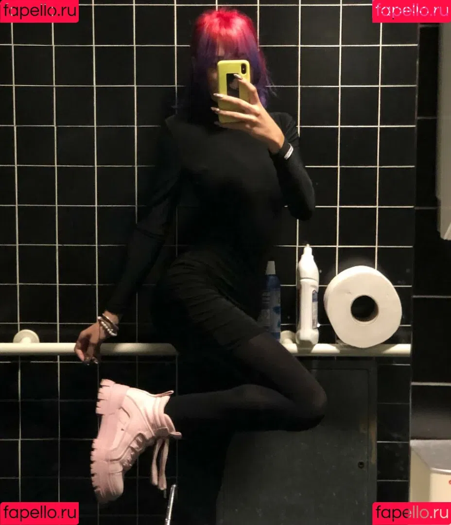 leliloo Onlyfans Photo Gallery 
