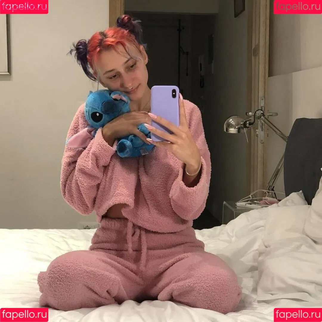 leliloo Onlyfans Photo Gallery 