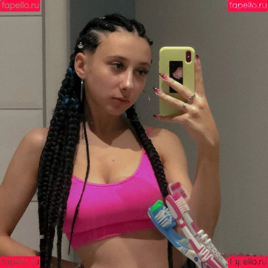 leliloo Onlyfans Photo Gallery 