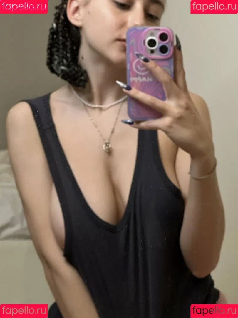 leliloo Onlyfans Photo Gallery 