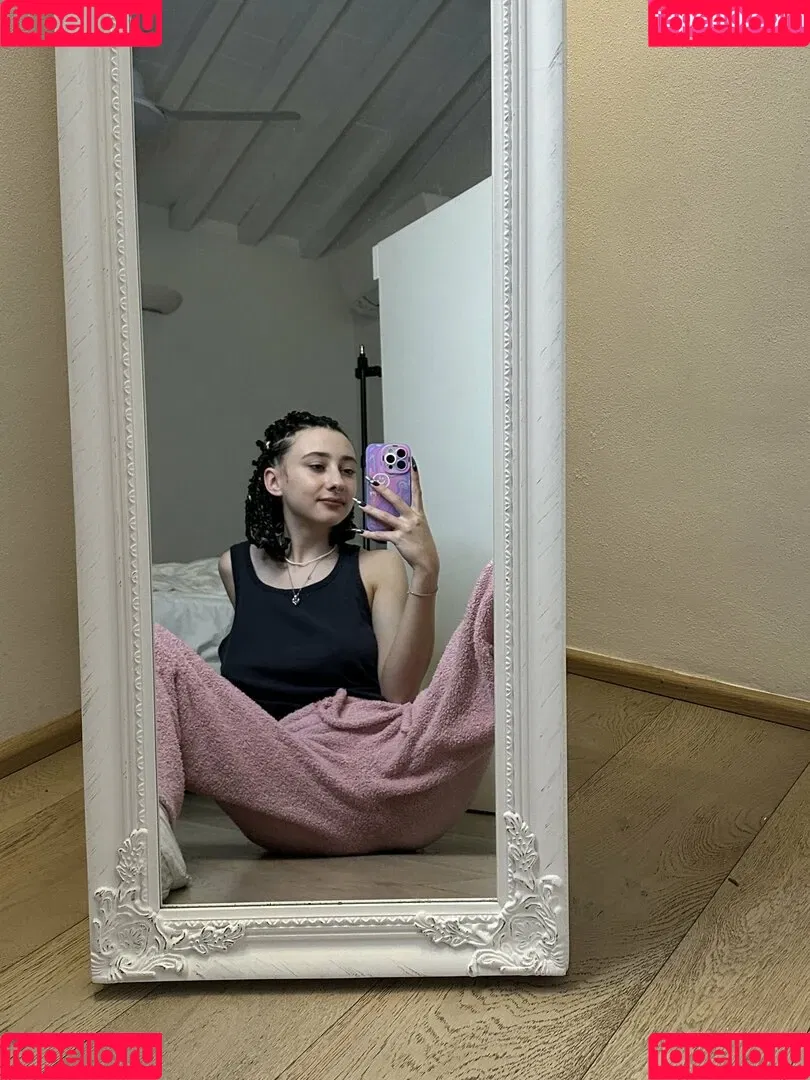 leliloo Onlyfans Photo Gallery 