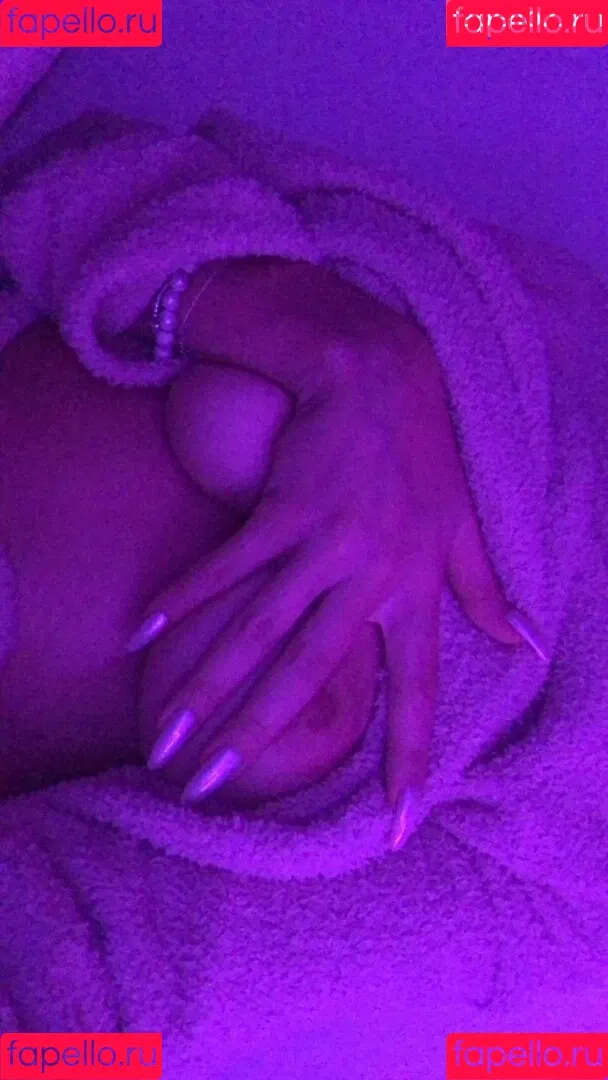 leliloo Onlyfans Photo Gallery 