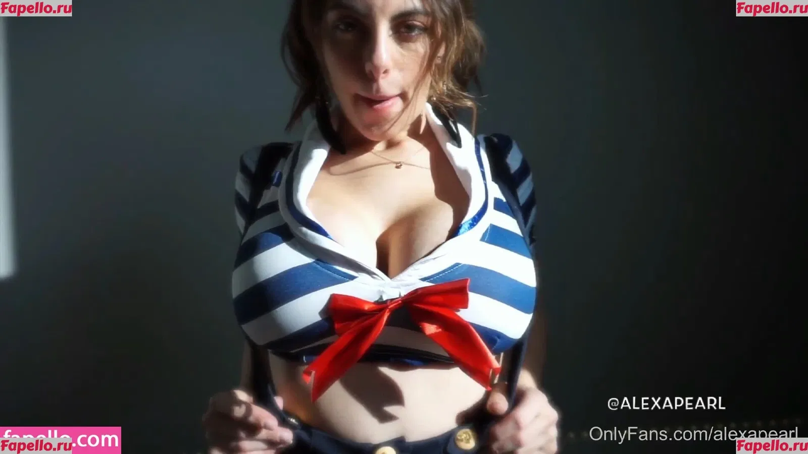 Alexa Pearl Onlyfans Photo Gallery 