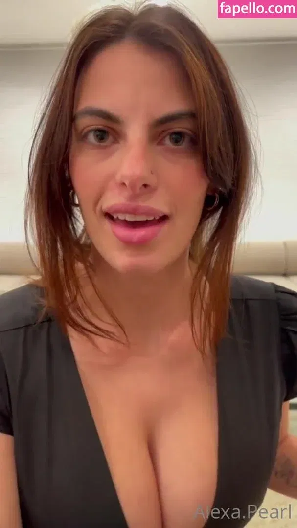 Alexa Pearl Onlyfans Photo Gallery 