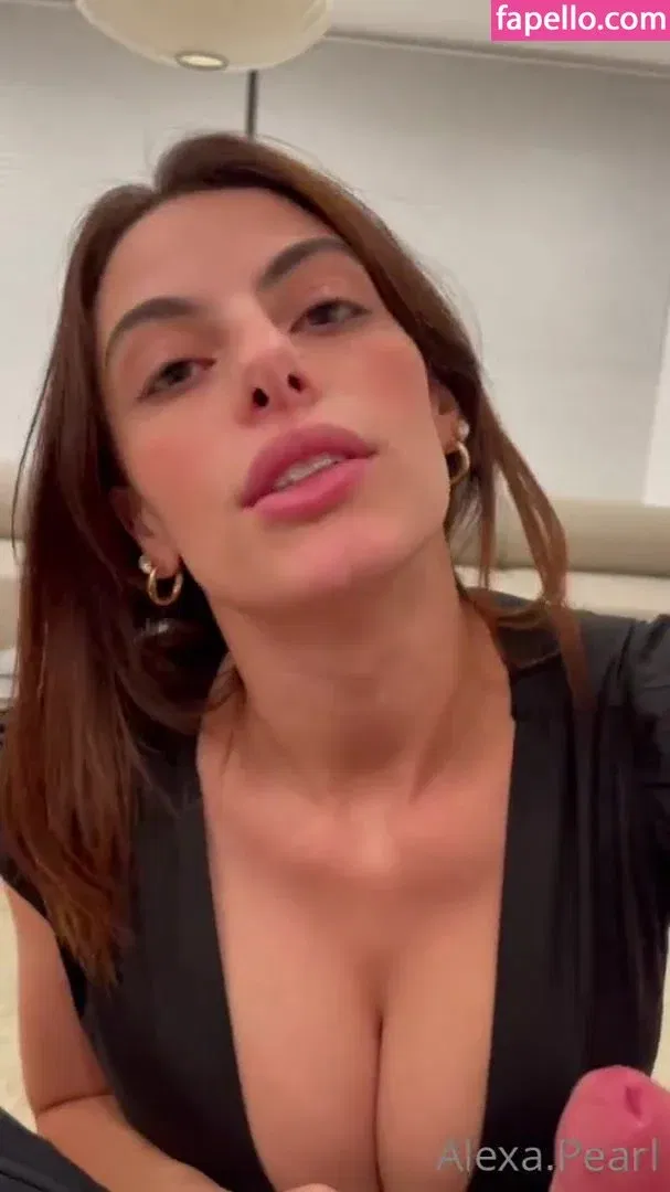 Alexa Pearl Onlyfans Photo Gallery 