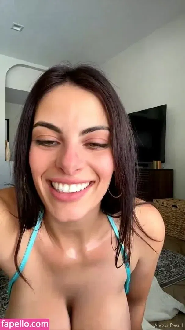 Alexa Pearl Onlyfans Photo Gallery 
