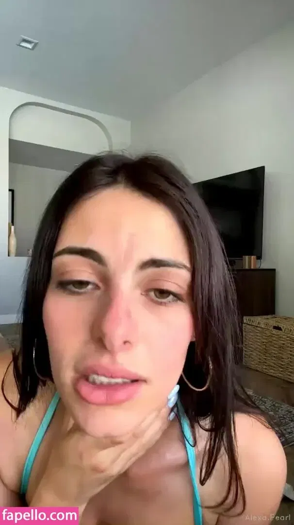 Alexa Pearl Onlyfans Photo Gallery 