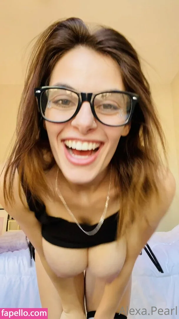 Alexa Pearl Onlyfans Photo Gallery 