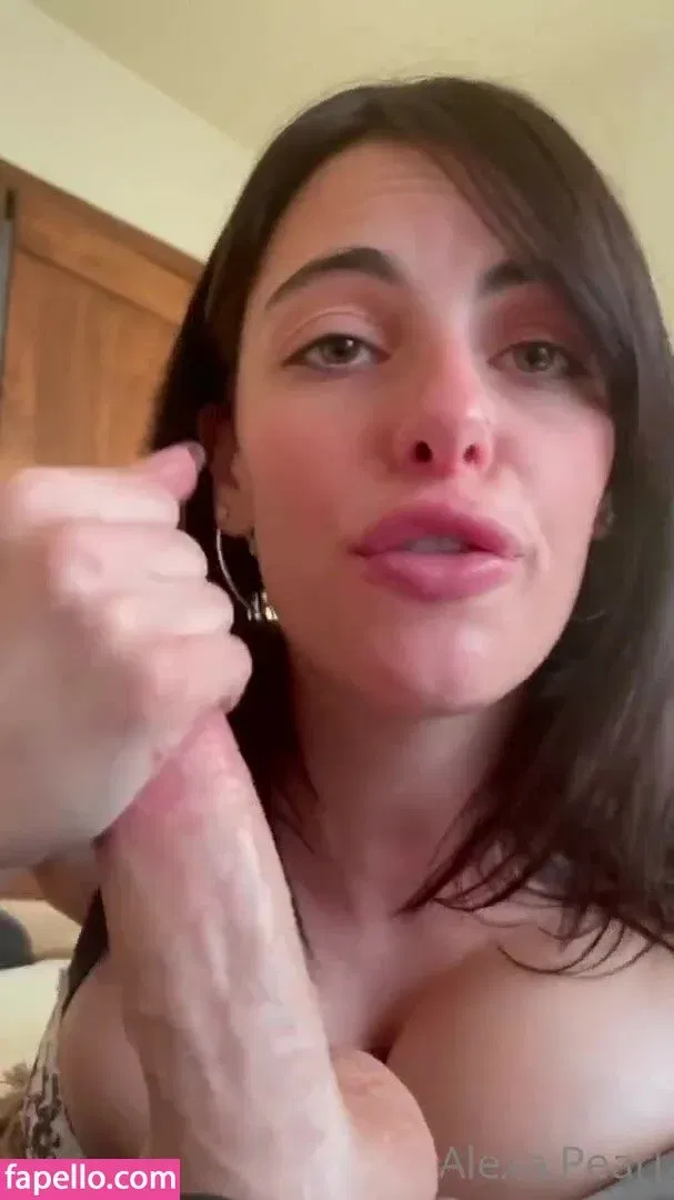 Alexa Pearl Onlyfans Photo Gallery 